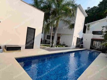 BAHIAS DE HUATULCO CASA EN VENTA