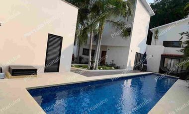 BAHIAS DE HUATULCO CASA EN VENTA