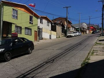 ~~OFERTON~~~98.000.000 CASA ANTIGUA DE 2 PISOS EN AVD PRINCIPAL BARON EN  VALPARAÍSO