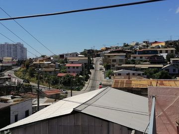 ~~OFERTON~~~98.000.000 CASA ANTIGUA DE 2 PISOS EN AVD PRINCIPAL BARON EN  VALPARAÍSO