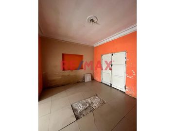 Se Vende Casa Comercial En Av La Paz, La Perla Callao