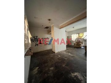 Se Vende Casa Comercial En Av La Paz, La Perla Callao