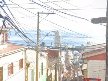 CASA 4D 1B CON ESPECTACULAR VISTA AL MAR VALPARAISO 98.000.000