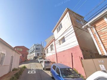 CASA 4D 1B CON ESPECTACULAR VISTA AL MAR VALPARAISO 98.000.000