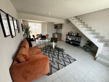 Nueva casa de 2 niveles, 2 recámaras