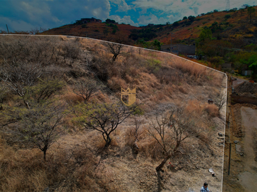 Terreno en venta colonia corpeña, a 500 metros del segundo acceso de cañadas, zapopan
