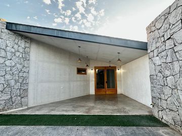 Casa de Una Planta en Venta en Pueblo Dorado