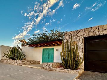 Casa de Una Planta en Venta en Pueblo Dorado