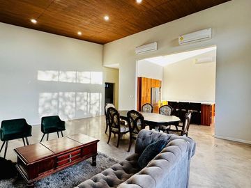 Casa de Una Planta en Venta en Pueblo Dorado