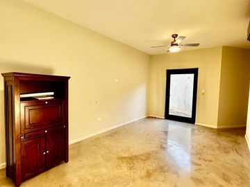 Casa de Una Planta en Venta en Pueblo Dorado