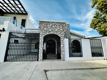 Casa de Una Planta en Venta en la col. Jesús García