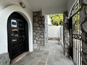 Casa de Una Planta en Venta en la col. Jesús García