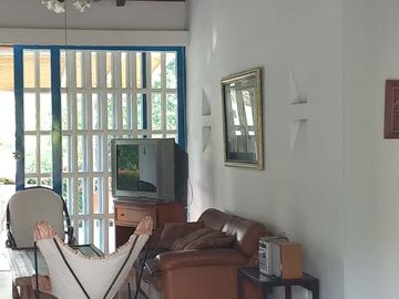 Casa Campestre en Venta Girardot, Ricaurte, Cundinamarca a una cuadra del Mall de Peñalisa