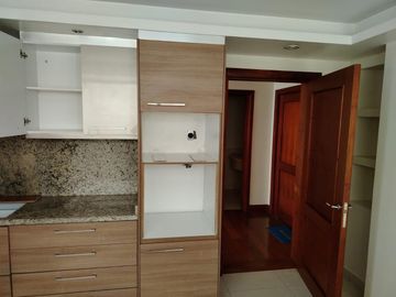 MAGNO DEPARTAMENTO EN VENTA EN SECTOR CANAL 8, QUITO