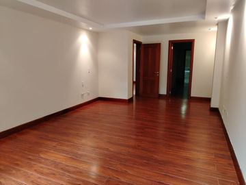 MAGNO DEPARTAMENTO EN VENTA EN SECTOR CANAL 8, QUITO