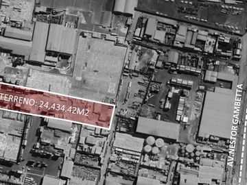 ¡Oportunidad Única! Venta de Local Industrial de 24,434.42 m² de Terreno a un Paso de Néstor Gambeta