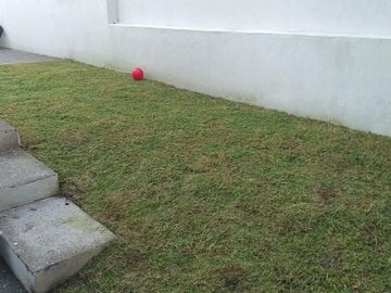 ESPACIOSO E ILUMINADO EN P.B. PRIVADA DE POCOS DEPTOS., CON AMENIDADES Y AREAS VERDES DE 3 RECAMARAS EN CORREGIDORA.