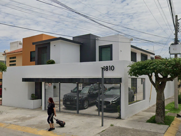 CASA A LA VENTA EN ZAPOPAN, JALISCO, REMATE ADJUDICADO