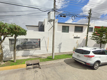 CASA A LA VENTA EN ZAPOPAN, JALISCO, REMATE ADJUDICADO