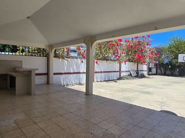 ¡Vendo Casa Esquinera 500m² en Salinas, Santa Elena, ¡Colegio Rubira!