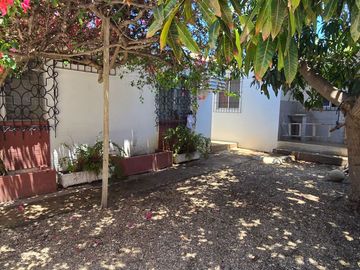¡Vendo Casa Esquinera 500m² en Salinas, Santa Elena, ¡Colegio Rubira!