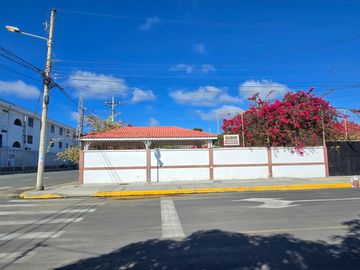 ¡Vendo Casa Esquinera 500m² en Salinas, Santa Elena, ¡Colegio Rubira!