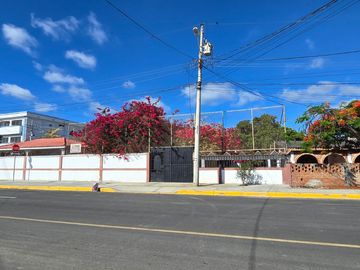 ¡Vendo Casa Esquinera 500m² en Salinas, Santa Elena, ¡Colegio Rubira!