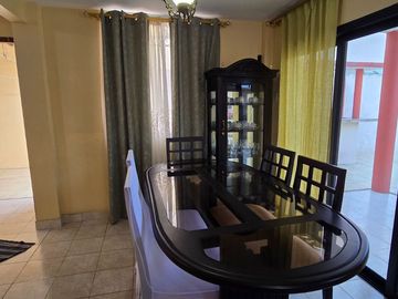 Vendo Casa Esquinera en Urbanización Estrella del Mar con 4 Dormitorios 199 m²
