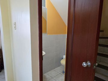 Vendo Casa Esquinera en Urbanización Estrella del Mar con 4 Dormitorios 199 m²