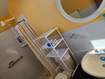 Vendo Casa Esquinera en Urbanización Estrella del Mar con 4 Dormitorios 199 m²