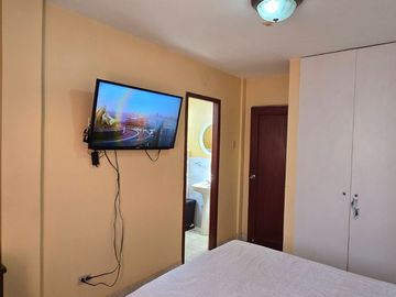 Vendo Casa Esquinera en Urbanización Estrella del Mar con 4 Dormitorios 199 m²