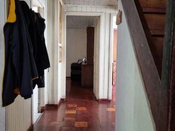 SE VENDE CASA CON UBICACION PREVILIGIADA