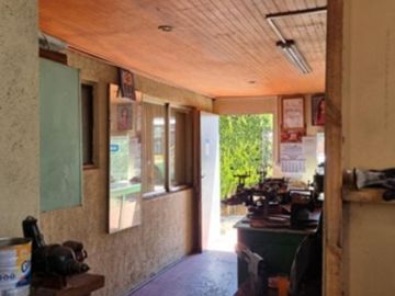 SE VENDE CASA CON UBICACION PREVILIGIADA