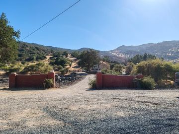 Venta Parcela sector el Parrón Comuna de Rauco