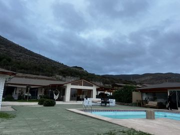 Espectacular Parcela en Fundo El Recreo Algarrobito