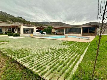 Espectacular Parcela en Fundo El Recreo Algarrobito