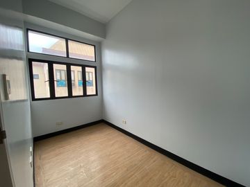 11k Monthly Brand New Rent to Own Condo For Sale near BGC, Megamall