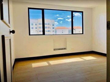 1 Bedroom Loft type For Sale 11,000 Monthly Rent to Own Condo in Cinta - Pasig