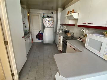 Departamento En Venta  Exclusiva Ubicación En Av. El Bosque
