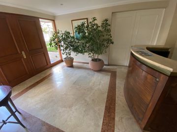 Departamento En Venta  Exclusiva Ubicación En Av. El Bosque