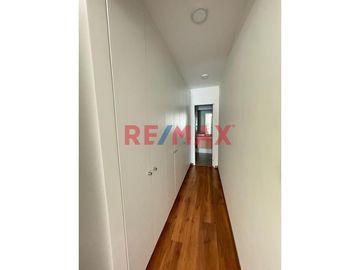 ¡Vive En El Corazón De Miraflores! Departamento Con Acabados De Lujo