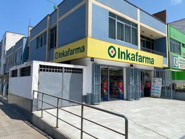 VENTA DE CASA CON PARAMETROS PARA COMERCIO A PASOS AV AVIACION