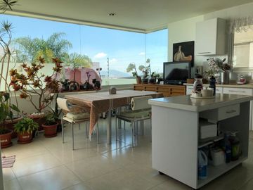 AMPLIA CASA EN VENTA, EN RESIDENCIAL LOMAS VERDES