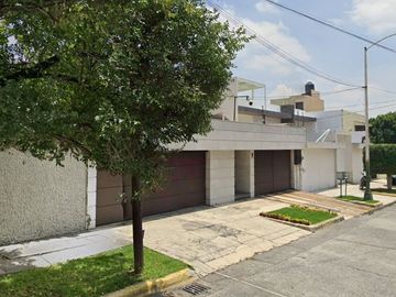 REMATO CASA EN CIUDAD SATELITE	NAUCALPAN	EDO MEX