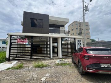 SALINAS SECTOR LA MILINA VENDO PRECIOSO Y LUJOOSO DEPARTAMENTO PRIMER PISO ALTO TRES DORMITORIOS, PISCINA