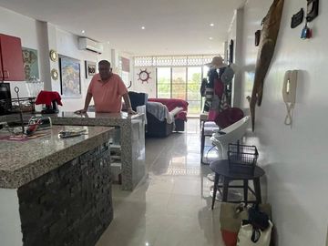 SALINAS SECTOR LA MILINA VENDO PRECIOSO Y LUJOOSO DEPARTAMENTO PRIMER PISO ALTO TRES DORMITORIOS, PISCINA