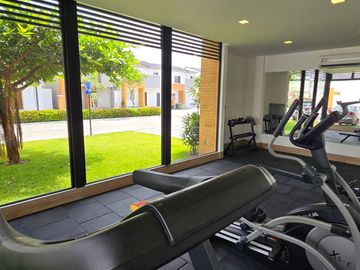Vendo Moderna Casa de Estreno en Urbanización Savali, tu Nuevo Hogar Vía Salitre