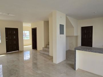 Vendo Moderna Casa de Estreno en Urbanización Savali, tu Nuevo Hogar Vía Salitre