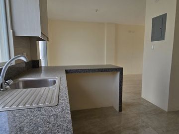 Vendo Moderna Casa de Estreno en Urbanización Savali, tu Nuevo Hogar Vía Salitre