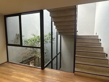 ¡Casa de Lujo en Venta en Los Robles Residencial, Coto Castaños!